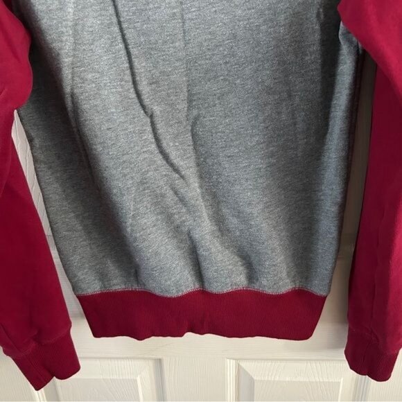 Harry Potter Universal Studios Gryffindor Pullover Sweater, Sz XS - Picture 13 of 13